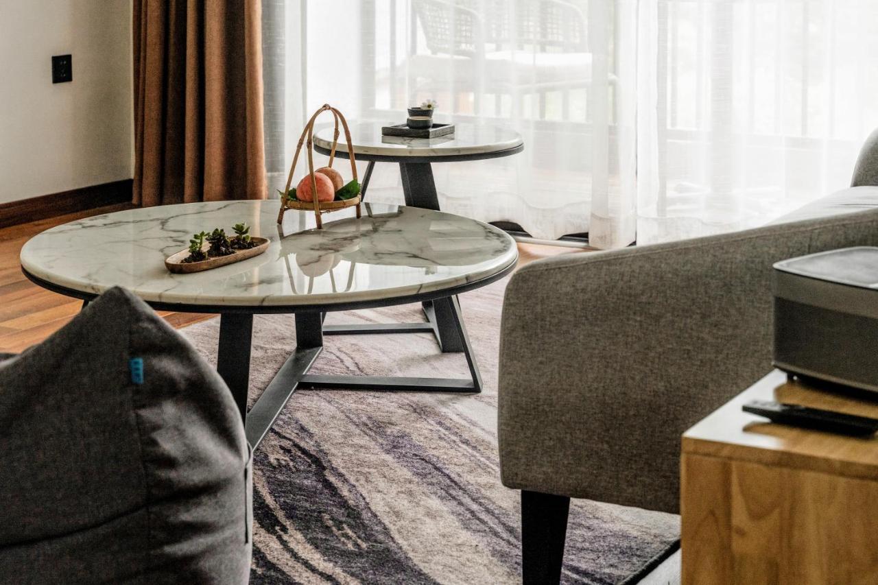 Whispering Mountains Boutique Hotel Чжанцзяцзе Экстерьер фото