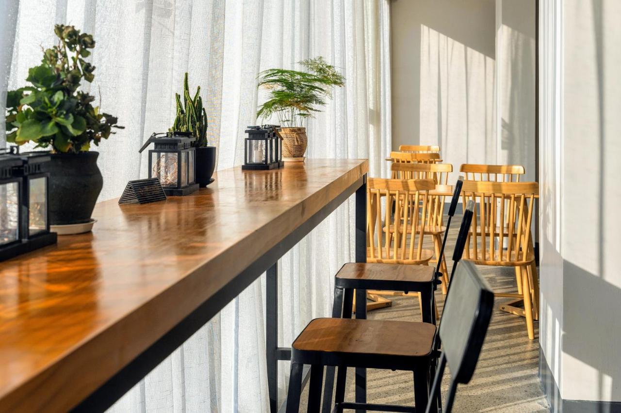 Whispering Mountains Boutique Hotel Чжанцзяцзе Экстерьер фото